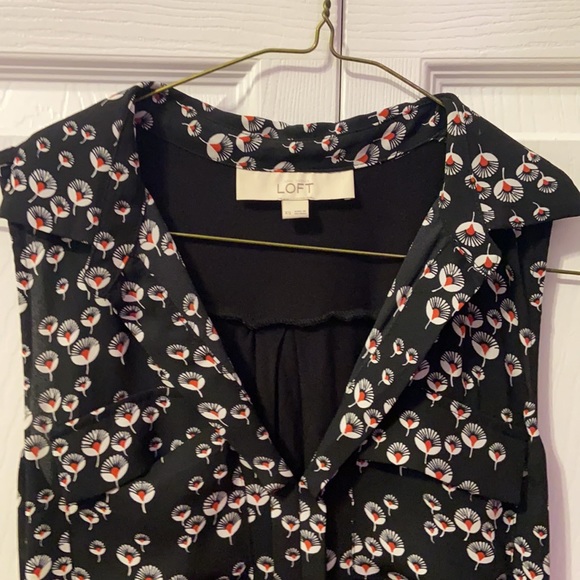 Loft V-Neck Sleeveless Blouse - Picture 2 of 5